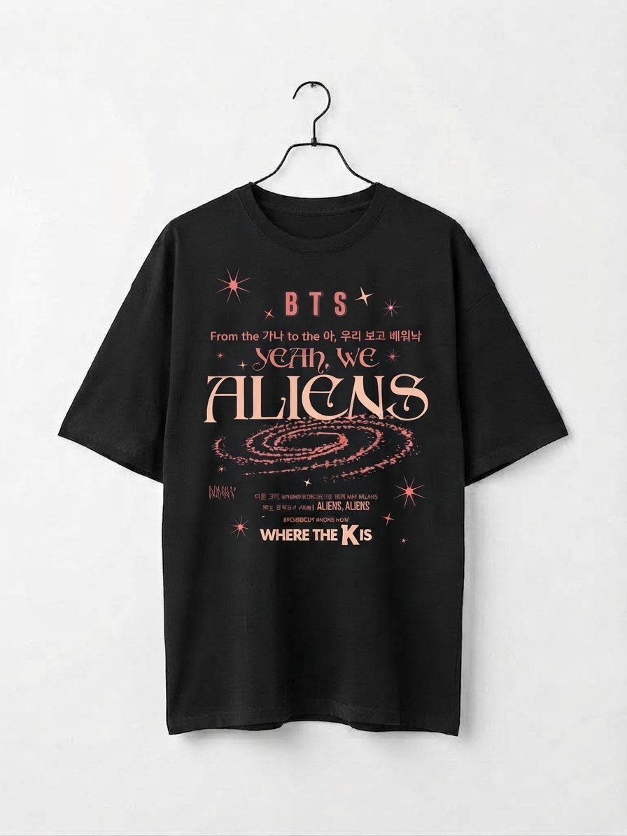 Camiseta BTS Seven Aliens Script — vista frontal