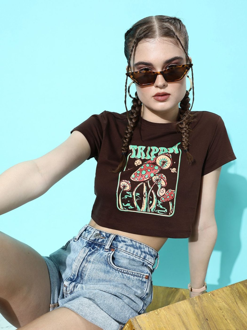 Camiseta Crop Slim Fit Street Core Nude — vista frontal