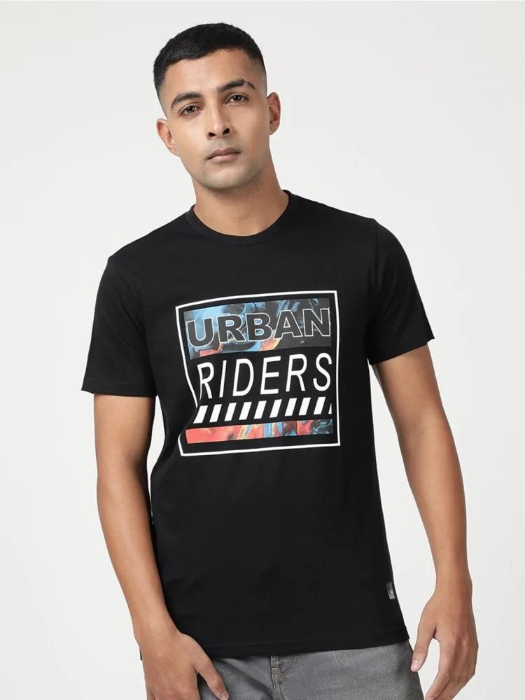 Camiseta Slim Fit Cuello Redondo Daily Co Negra — vista frontal