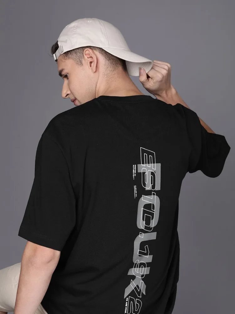 Camiseta Oversize Fresh Yard Negra — vista frontal
