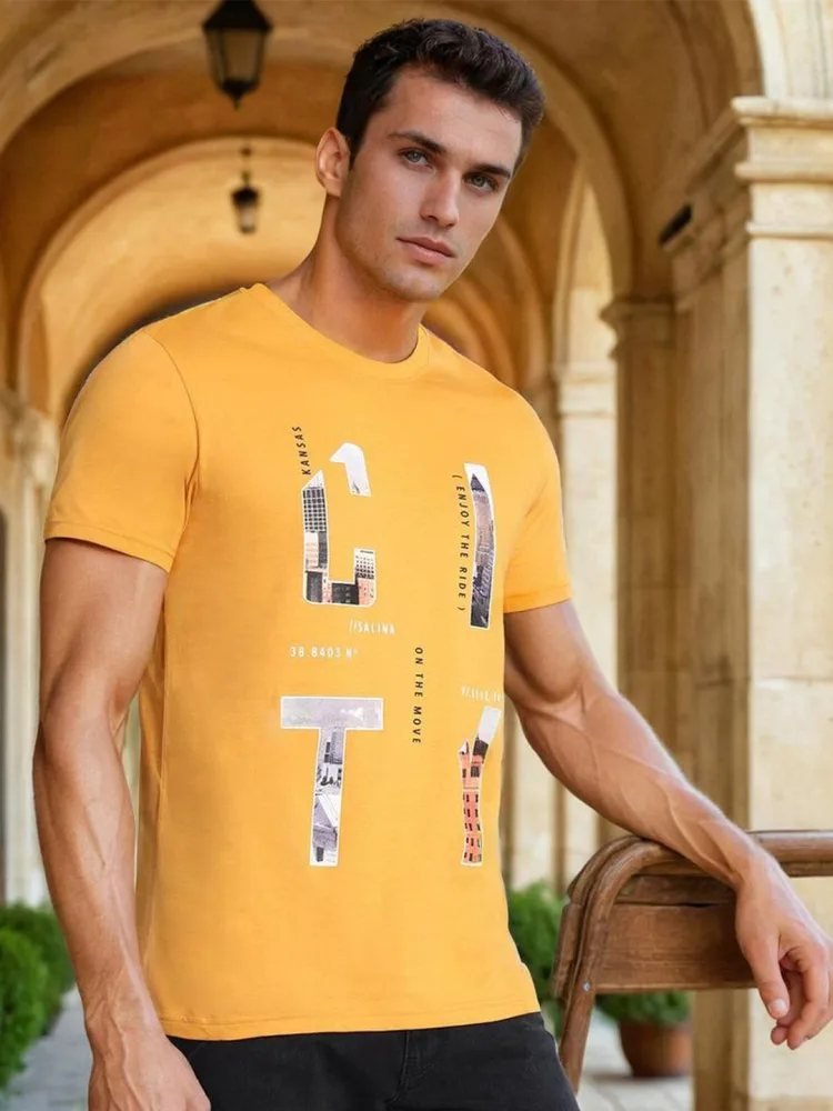 Camiseta Slim Fit Cuello Redondo Street Core Amarilla — vista frontal