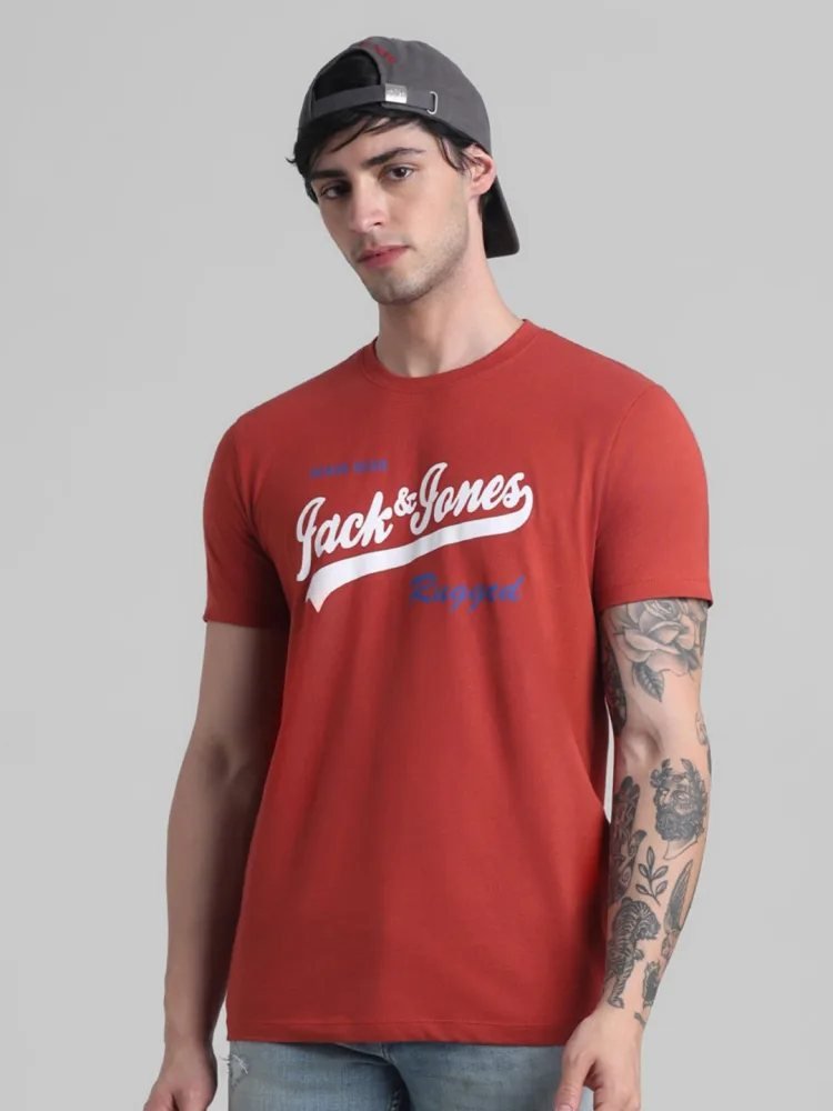 Camiseta Slim Fit Cuello Redondo Everyday Wear Roja — vista frontal