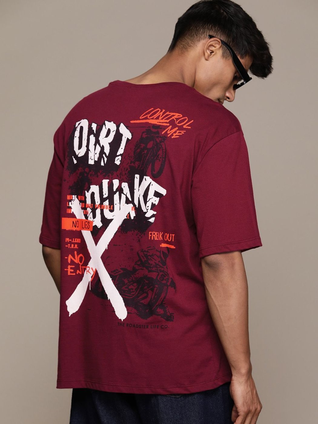 Camiseta Oversize Urban Basics Vinotinto — vista frontal