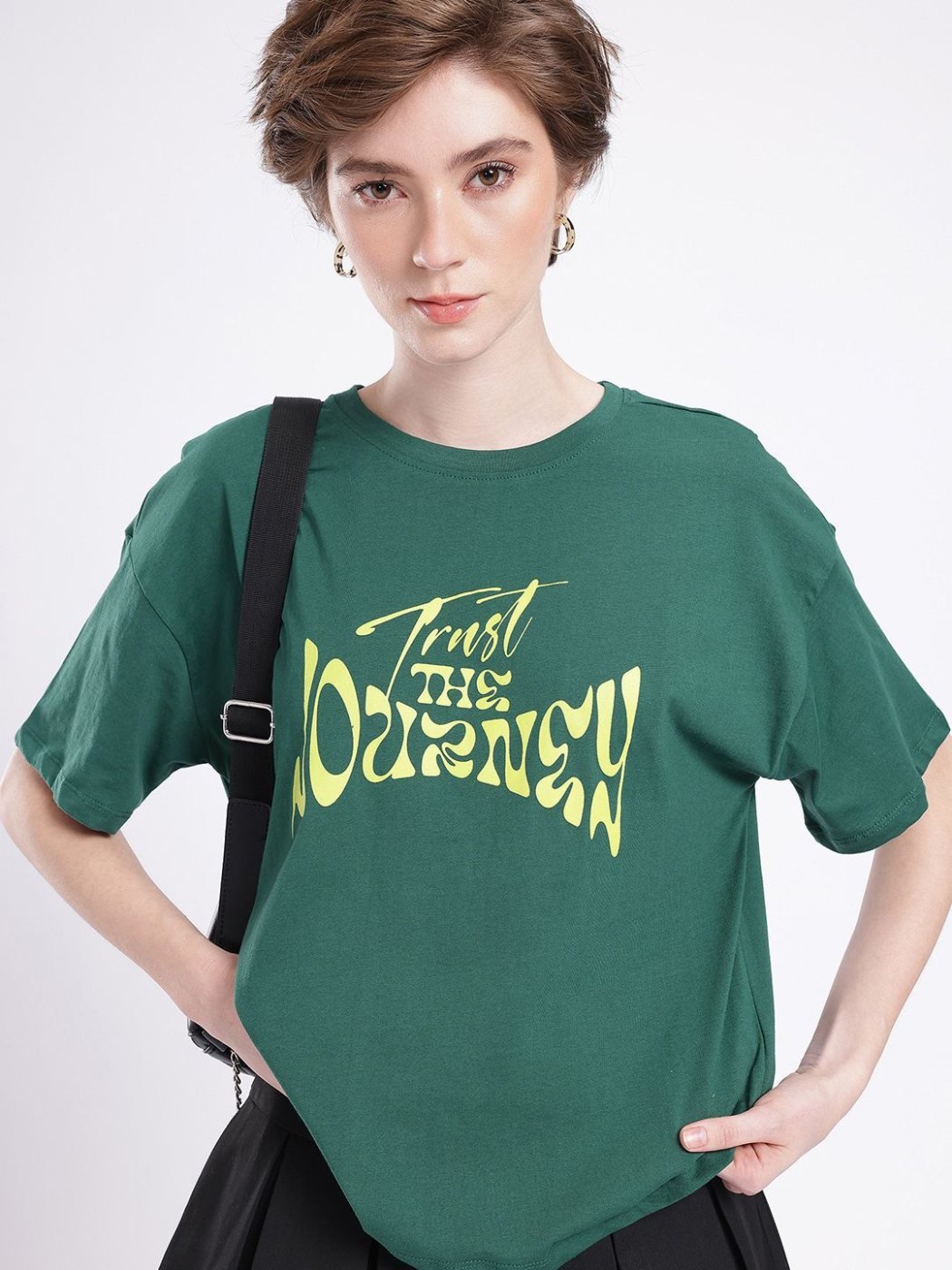 Camiseta Oversize Simple Co Verde Esmeralda — vista frontal