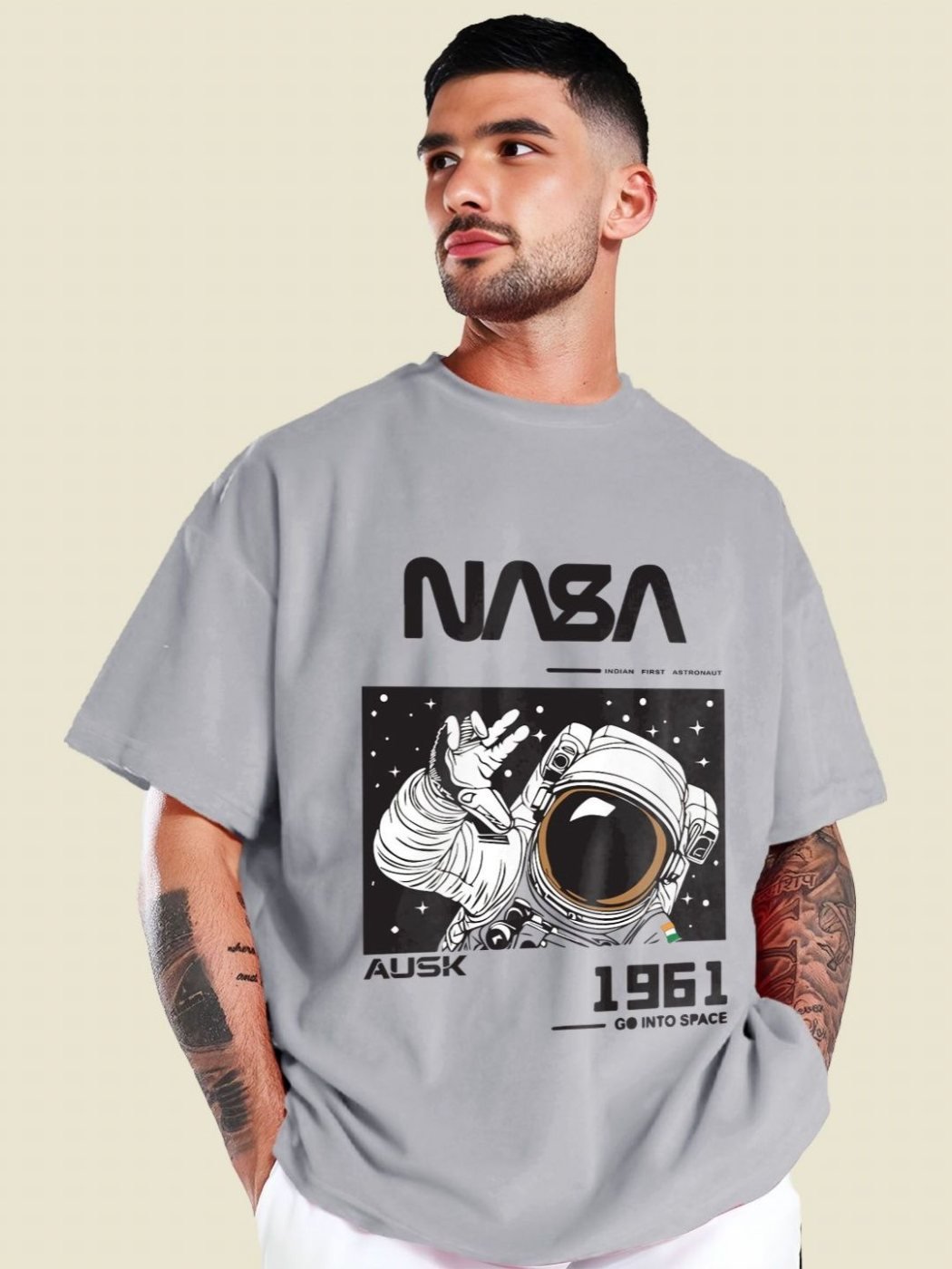 Camiseta NASA Oversize Core Deck Gris Jaspeado — vista frontal