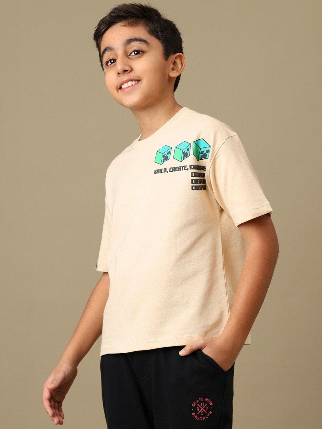 Camiseta Niño Minecraft Little Hero Vainilla — vista frontal