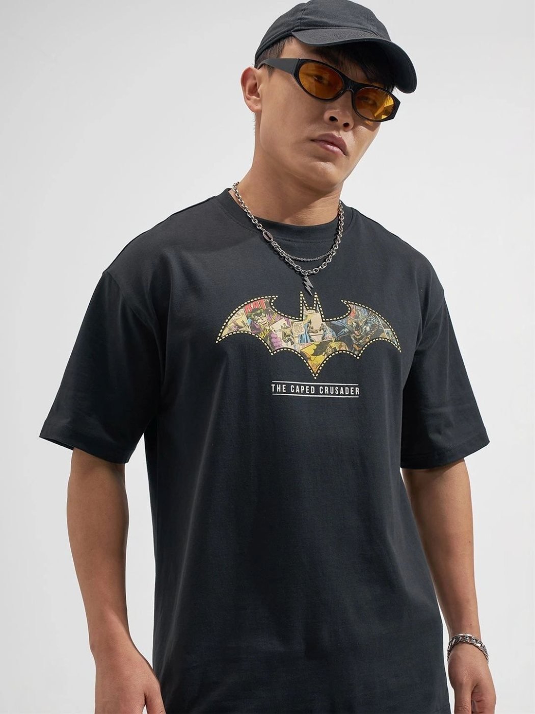 Camiseta Batman Regular Fit Pure Basics Negra — vista frontal