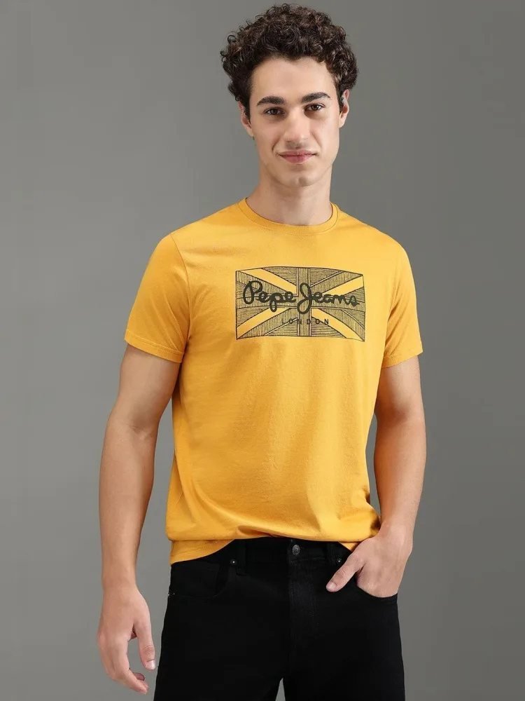 Camiseta Slim Fit Cuello Redondo Solid Club Amarilla — vista frontal