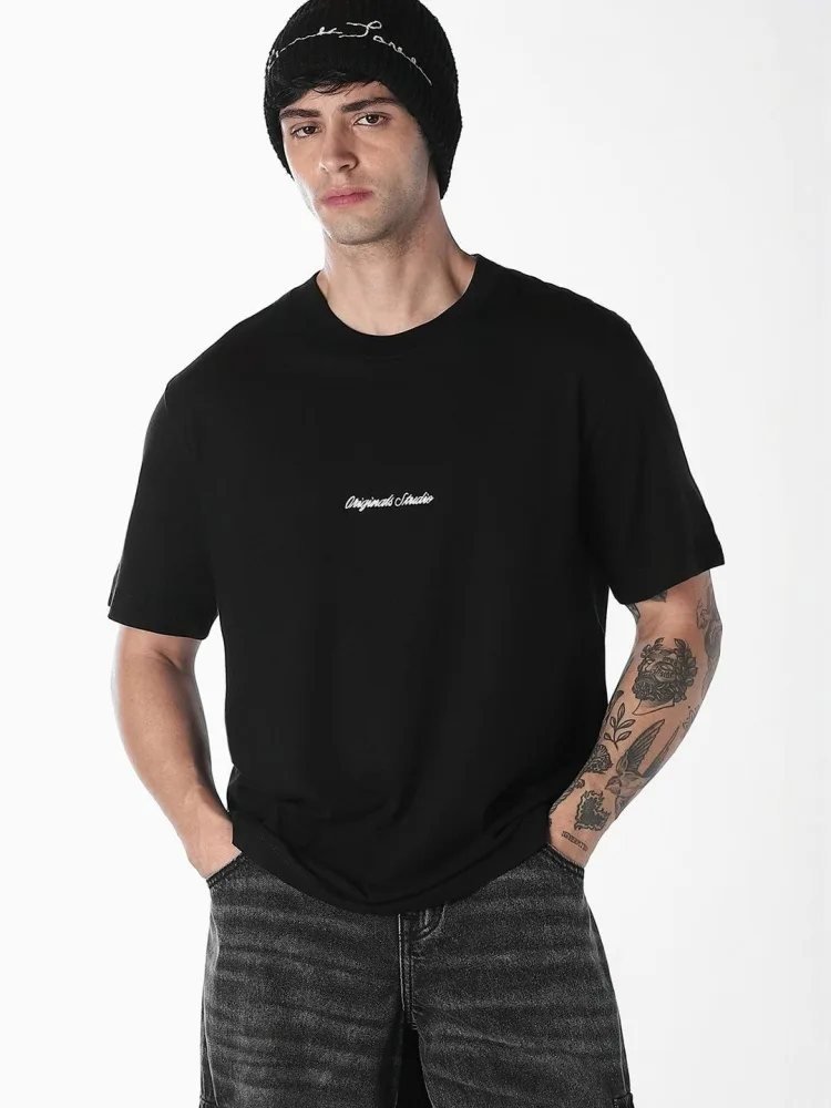 Camiseta Regular Fit Fresh Co Negra — vista frontal