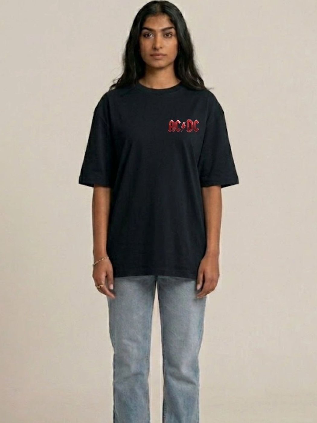 Camiseta Boxy Fit Simple Co Negra — vista frontal
