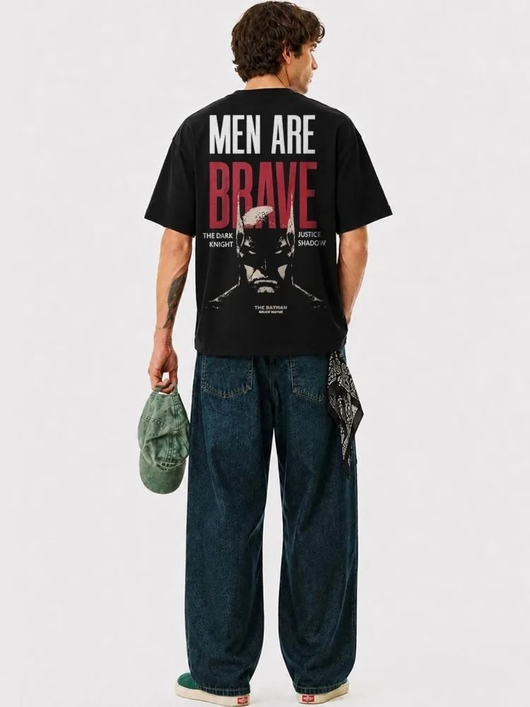 Camiseta Batman Oversize Motion Co Negra — vista frontal